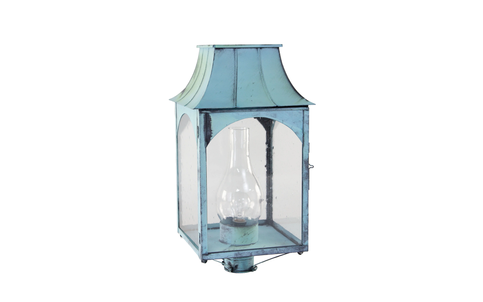 Northeast Lantern: Illuminating Homes with Enduring New England Craftsmanship